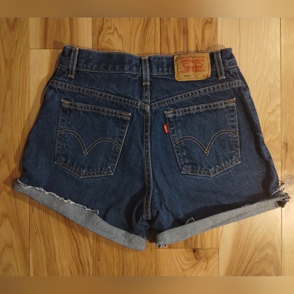 Levi's 550 classic relaxed DIY cut off Jean shorts 6 - Picture 2 of 7